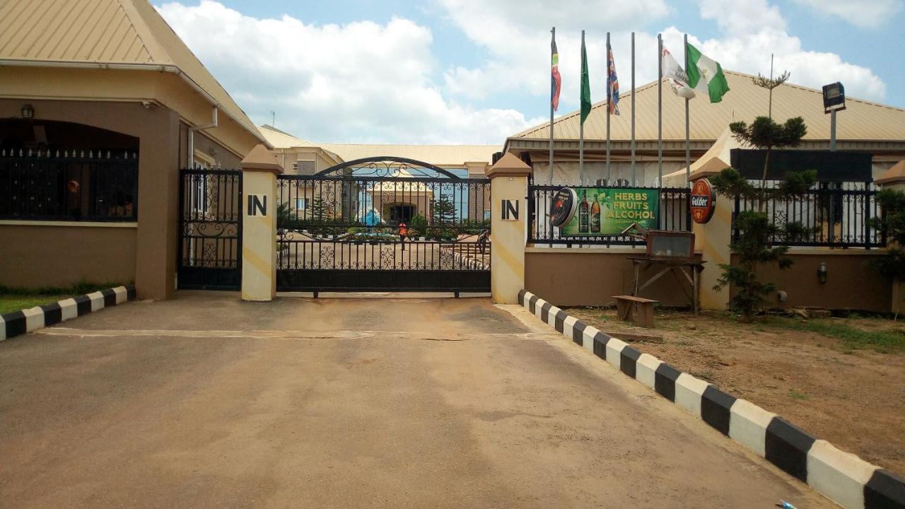 Mataan Hotel And Suites Ibadan Esterno foto