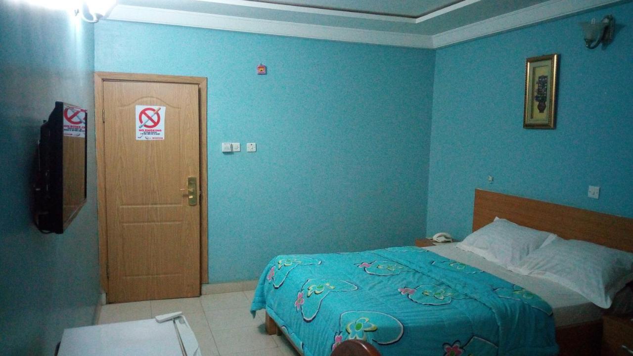 Mataan Hotel And Suites Ibadan Esterno foto